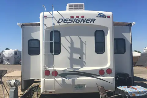Caravan Oasis RV Resort