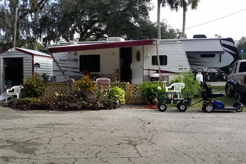 Big Oaks River Resort
