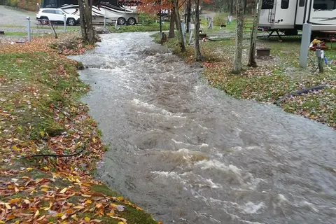 Whispering Winds Campground