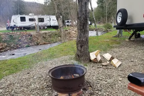 Whispering Winds Campground