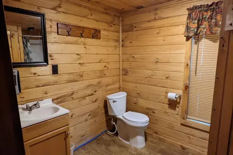 Whispering Winds Campground