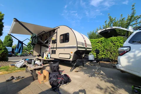 Premier RV Resort - Salem