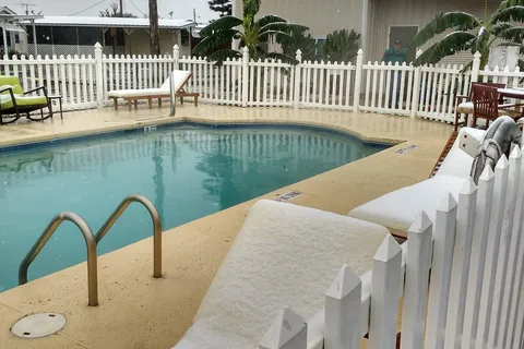 Twin Palms RV Park