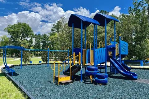Island Oaks RV Resort
