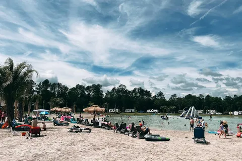 Island Oaks RV Resort