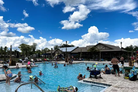 Island Oaks RV Resort