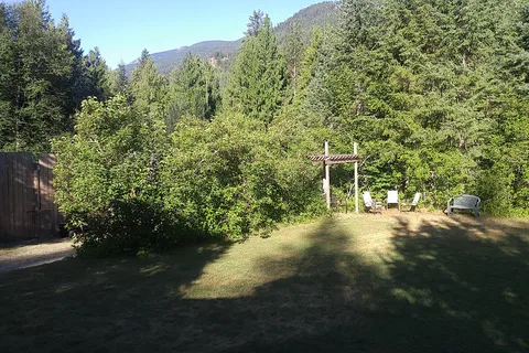 Karibu Park Cottages and Campground