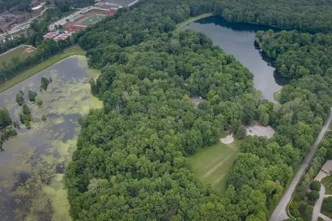 Hawthorn Park