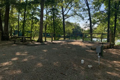 Camp Lakewood Campground