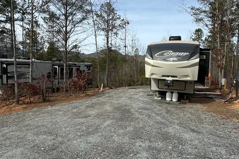 Peek of the Mountains Campground & RV Park