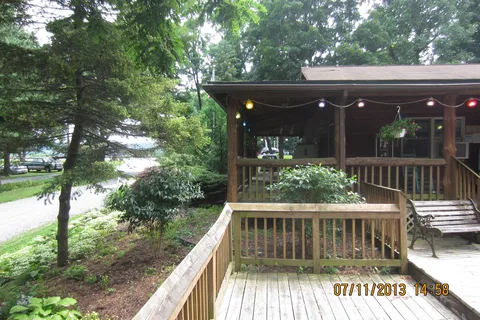 Roamers Retreat Campground