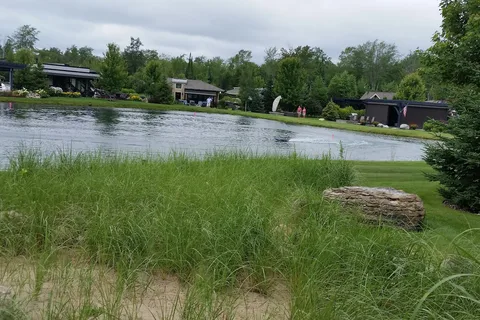 Hearthside Grove Luxury Motorcoach Resort