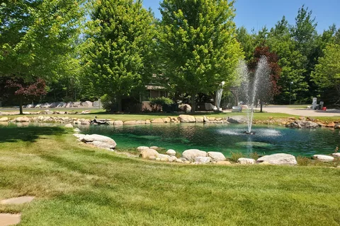 Hearthside Grove Luxury Motorcoach Resort