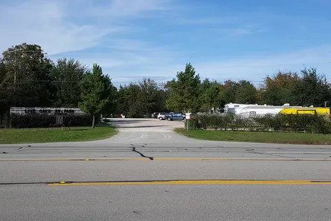 Live Oaks RV Parks