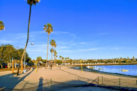 Campland On The Bay