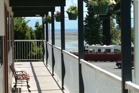 Paradise Sea Side Resort