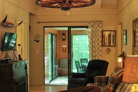 Ash Grove Mountain Cabins and Camping