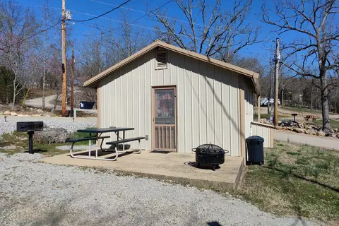 Kellers Kove Cabin and RV Resort