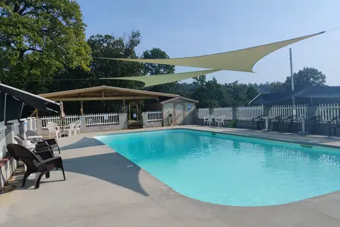 Kellers Kove Cabin and RV Resort
