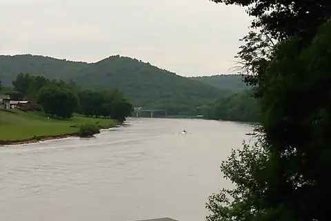 Jacks Fishing Resort