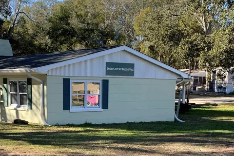 Snow's Cut RV Retreat