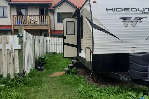 Rundle Mountain RV Park