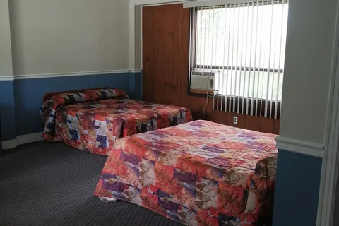 Fort Ramsay Camping and Motels