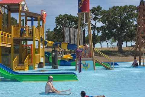 Texas Wine Country Jellystone Park Camp-Resort