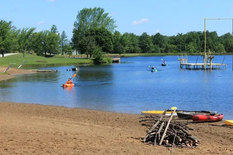 Claremar Twin Lakes Camping Resort