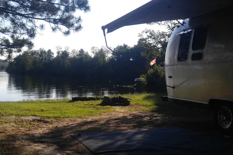 Antlers Kingfisher Lodge and Trailer Park