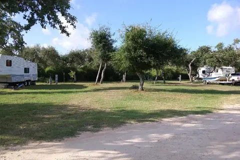 Hidden Oaks RV Resort