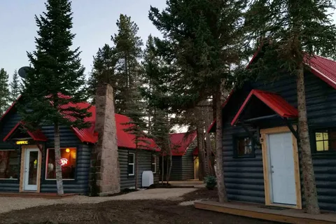Yellowstone Cabins and RV Park