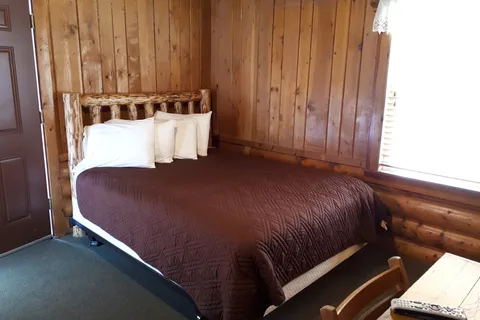 Yellowstone Cabins and RV Park