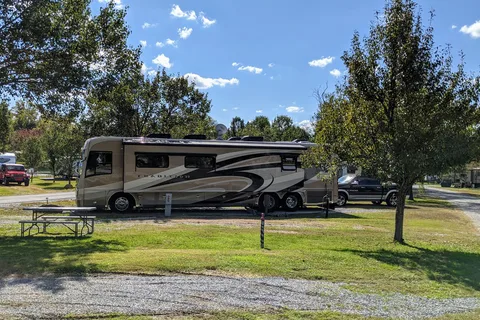Around Pond RV Park