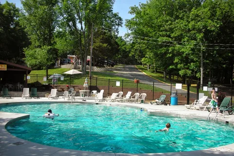 Yogi Bear’s Jellystone Park™ Camp-Resort: Six Flags