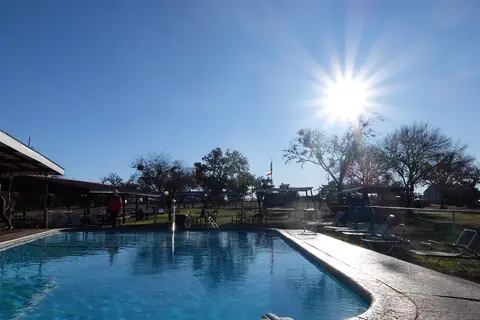 2E Twin Elm Guest Ranch