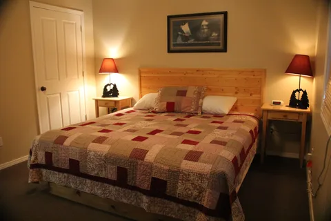 Mountain Landing Suites and RV Park
