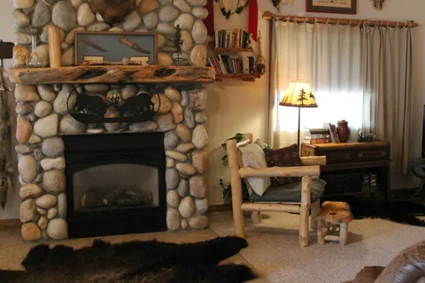 Mountain Landing Suites and RV Park
