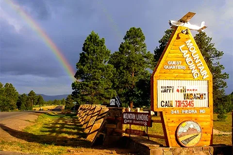 Mountain Landing Suites and RV Park