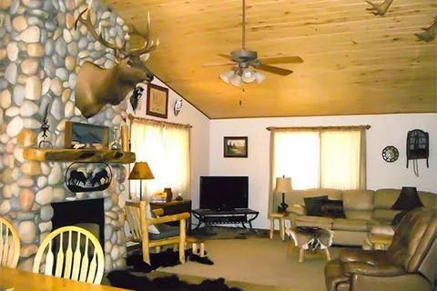 Mountain Landing Suites and RV Park