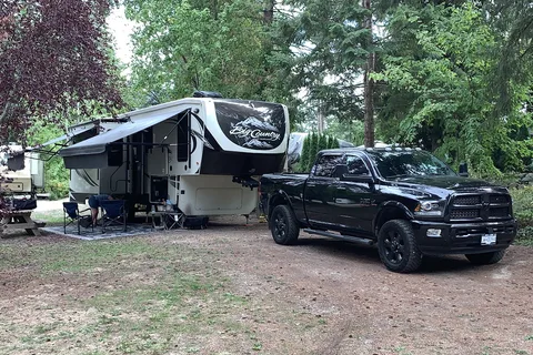 Salmon Arm Camping Resort