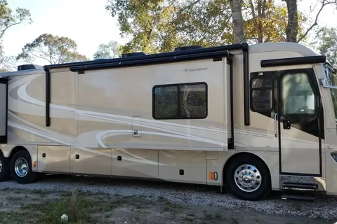 Cut N Shoot RV Park