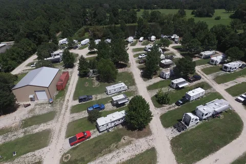 Cut N Shoot RV Park