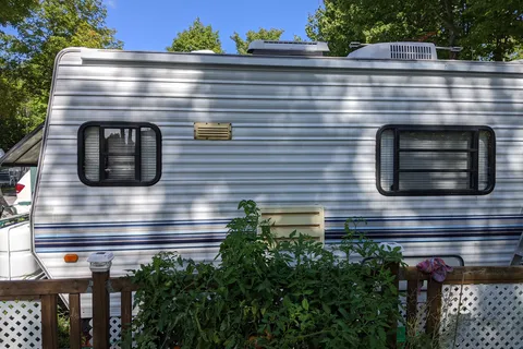 Camping Au Sous-Bois Du Campeur