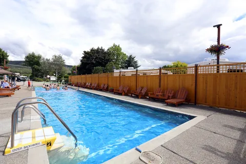 Holiday Park RV Resort