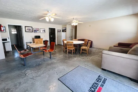 Beaver Dam Dive Shop and Resort