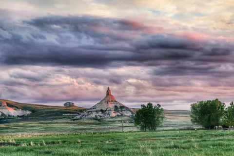 Chimney Rock Pioneer Crossing
