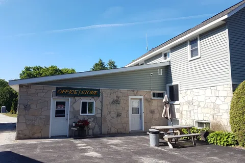 Fiddlehead Resort Camp