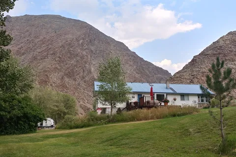 Royal Gorge Resort