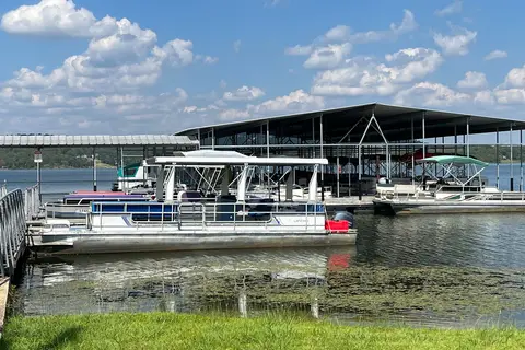 Box Hound Marina Resort and RV Park